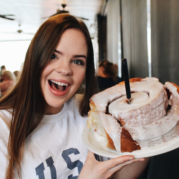 Meet your Posher, Brittany - Picture 1 of 1